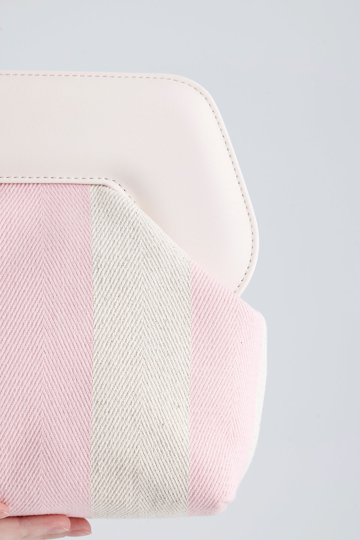 Heybes Kadın Çizgi Desenli Kanvas Clutch El Çantası