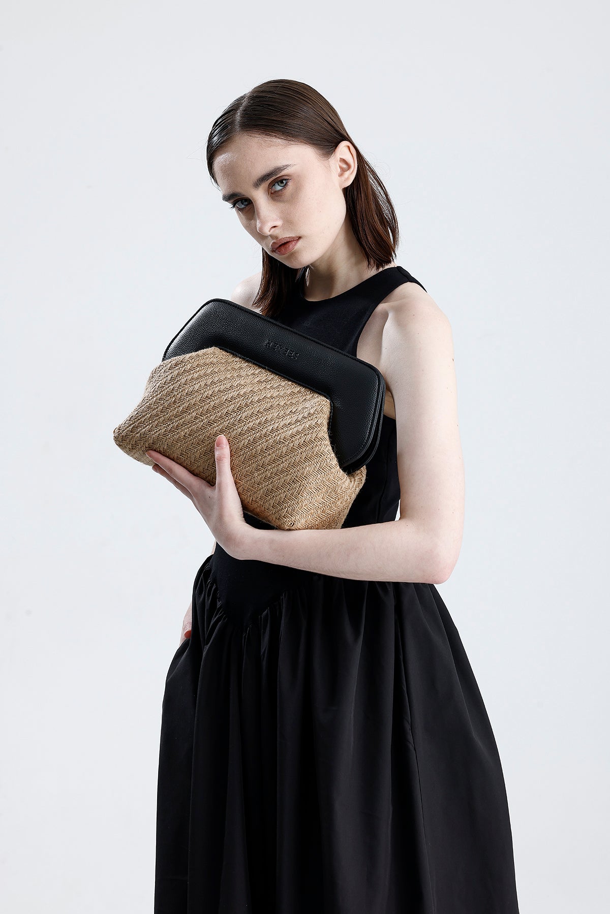 Heybes Kadın Çerçeveli Jüt Clutch El Çantası