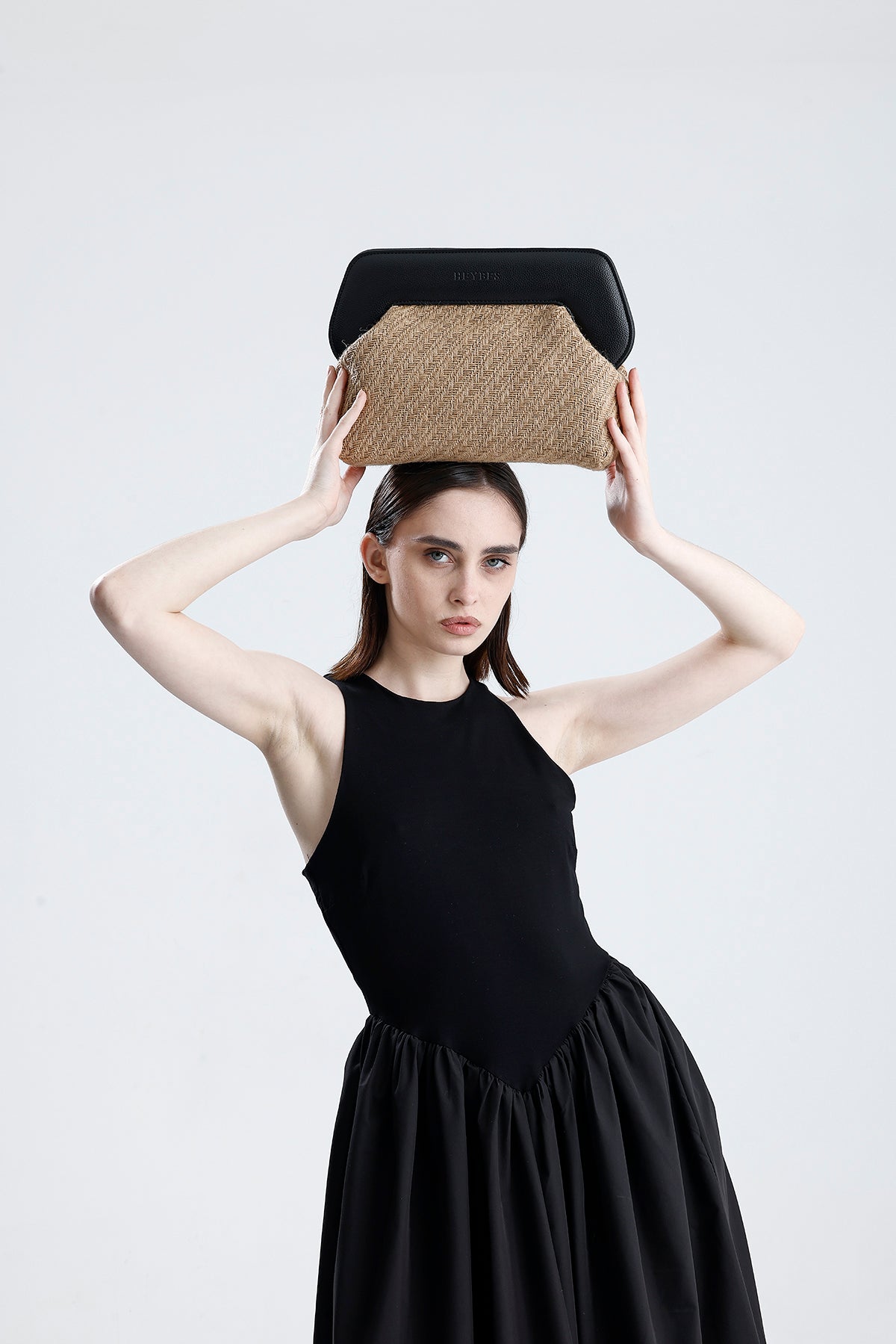 Heybes Kadın Çerçeveli Jüt Clutch El Çantası