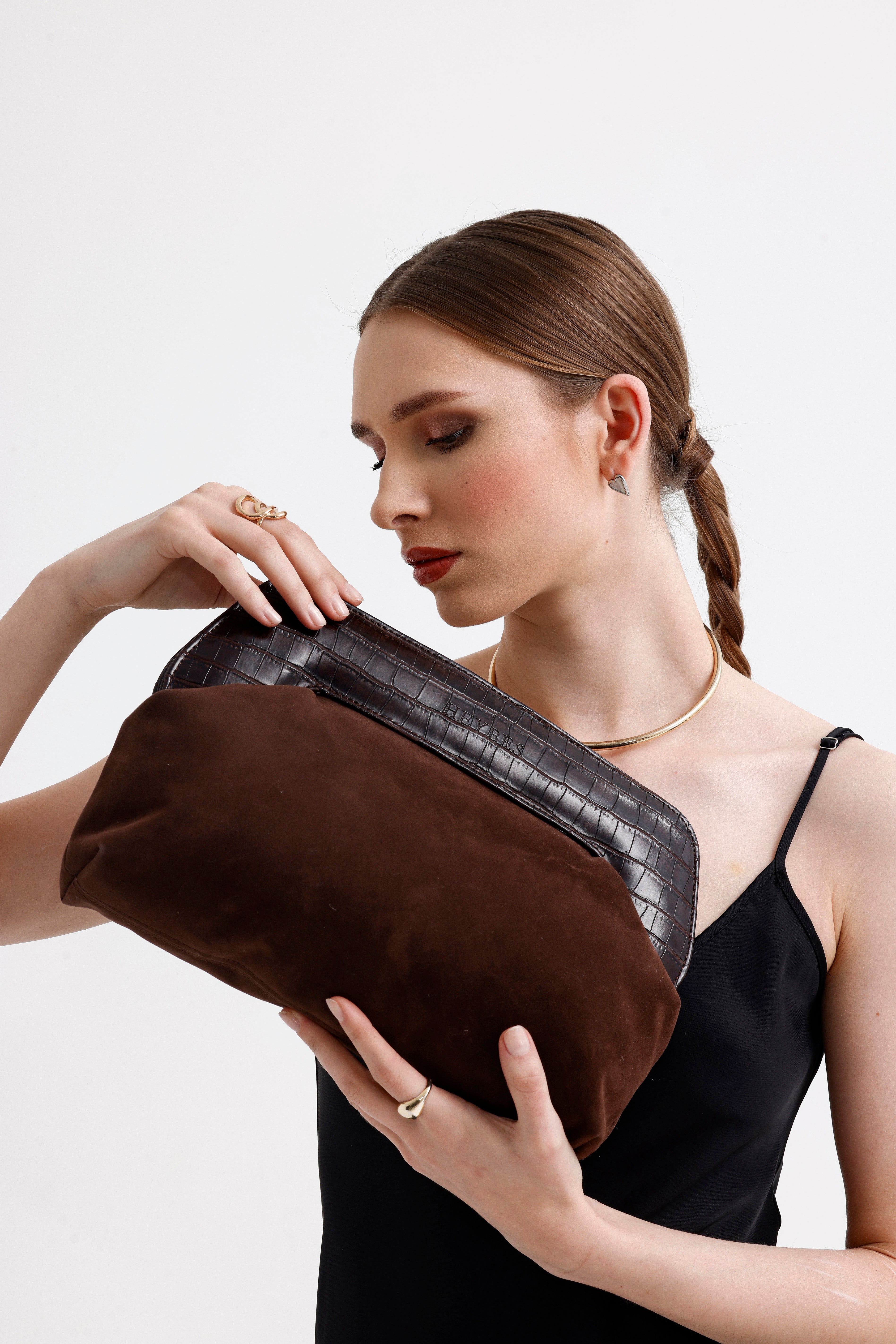 Heybes Kadın Deri Detaylı Süet Clutch El Çantası
