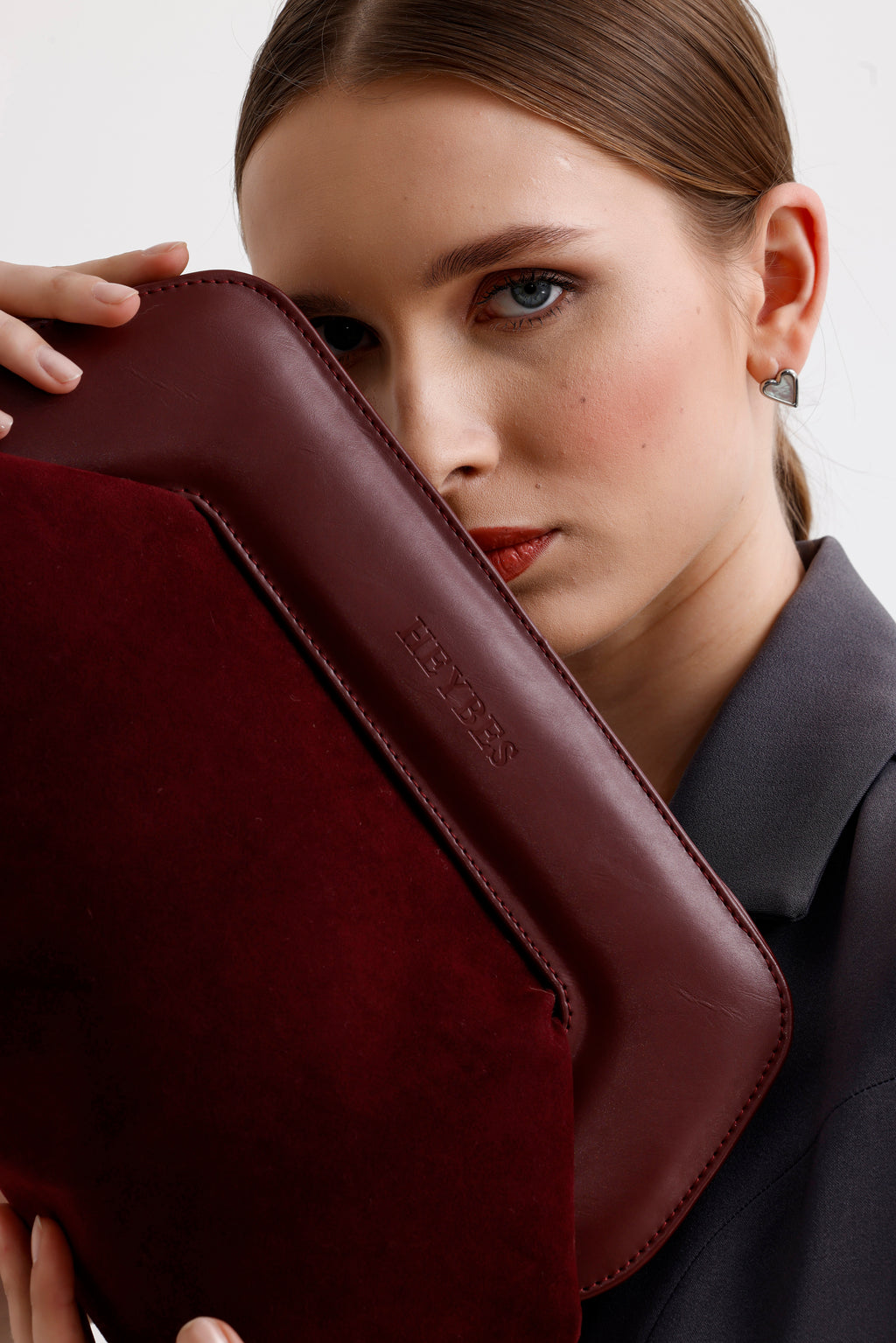 Heybes Kadın Deri Detaylı Süet Clutch El Çantası