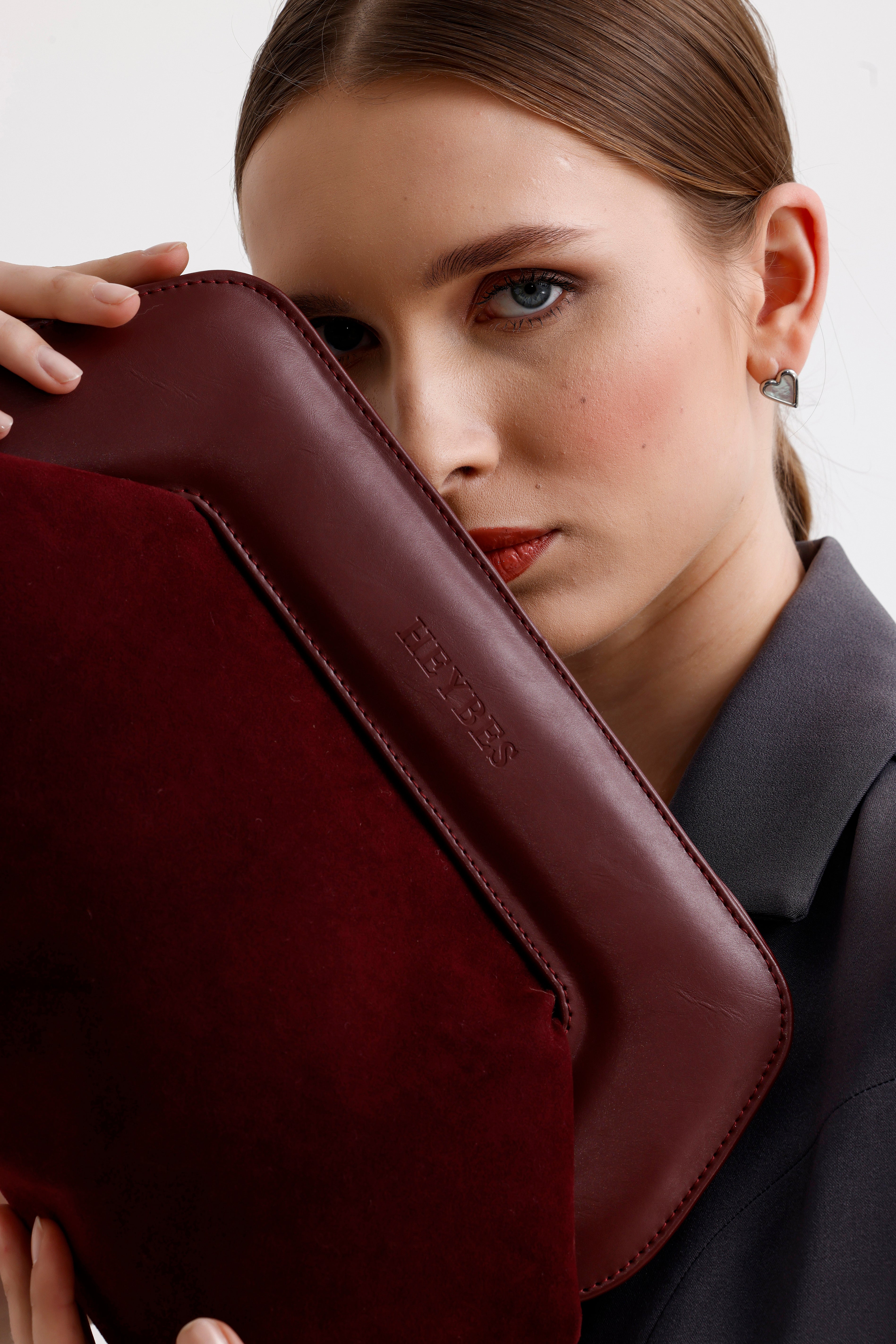 Heybes Kadın Deri Detaylı Süet Clutch El Çantası