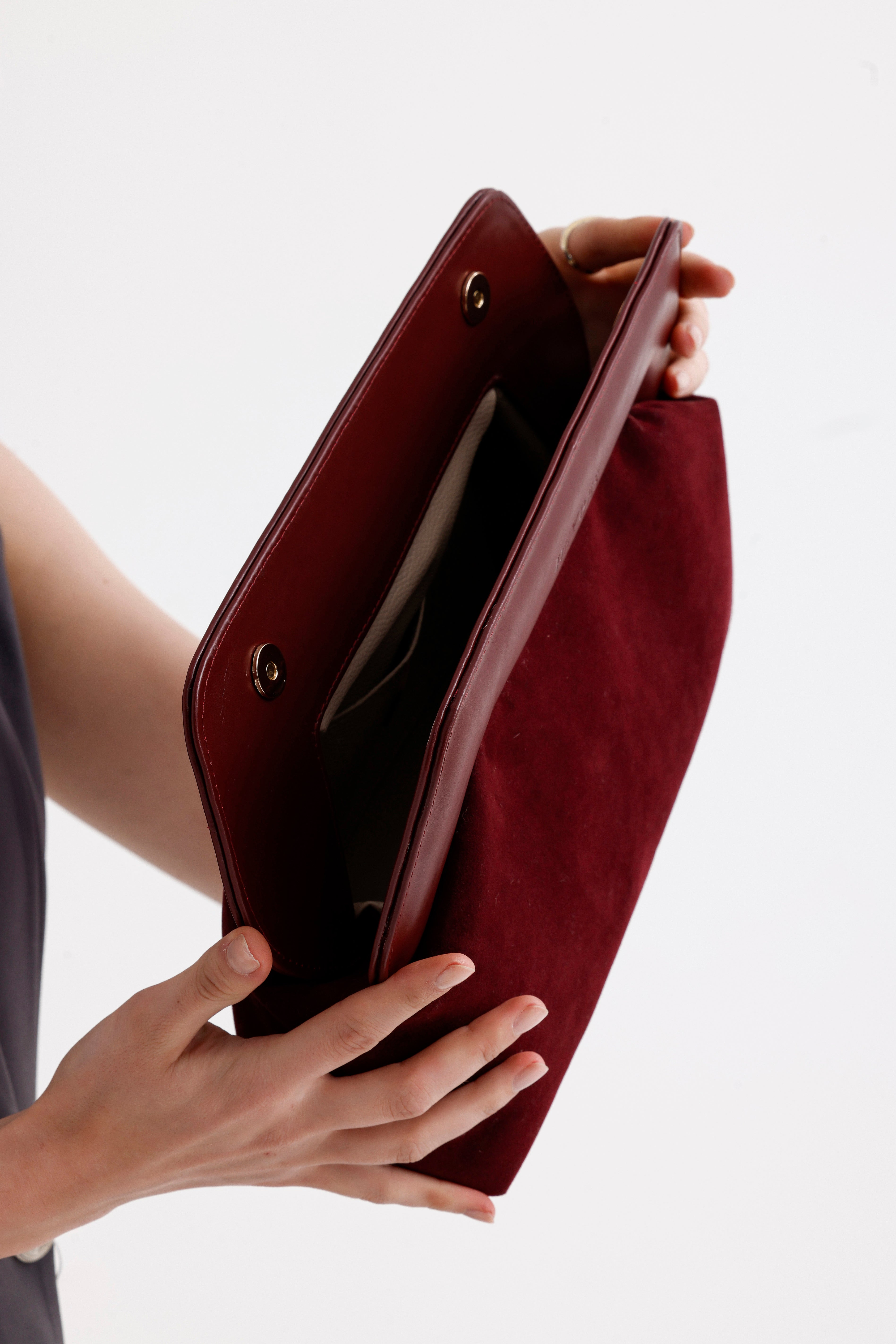 Heybes Kadın Deri Detaylı Süet Clutch El Çantası