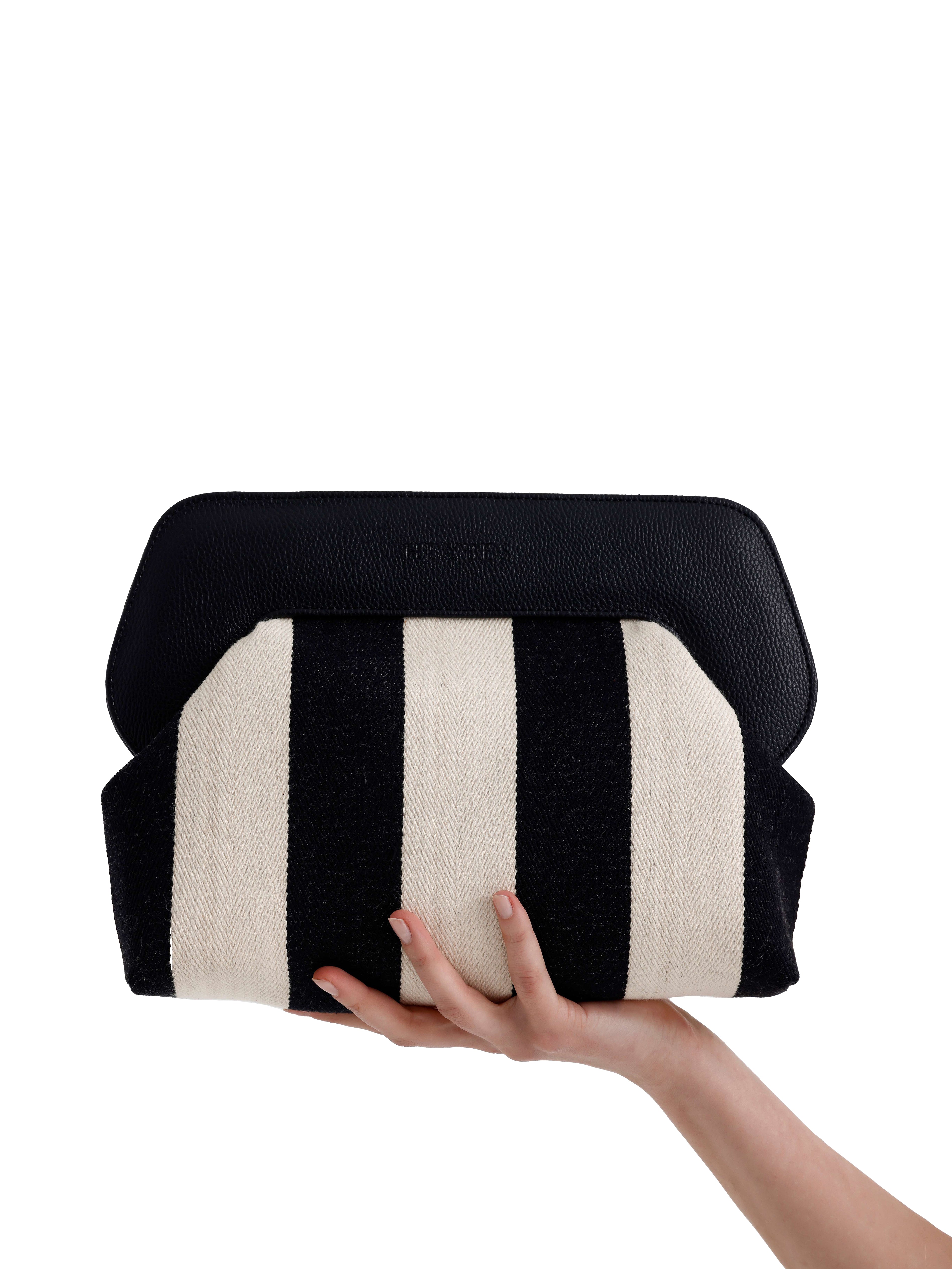 Heybes Kadın Çizgi Desenli Kanvas Clutch El Çantası