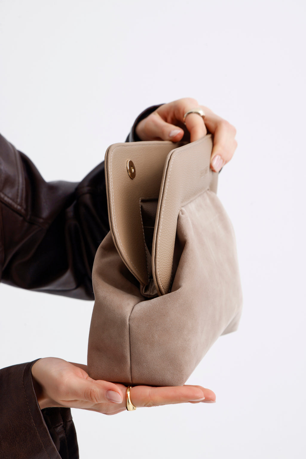 Heybes Kadın Deri Detaylı Süet Clutch El Çantası
