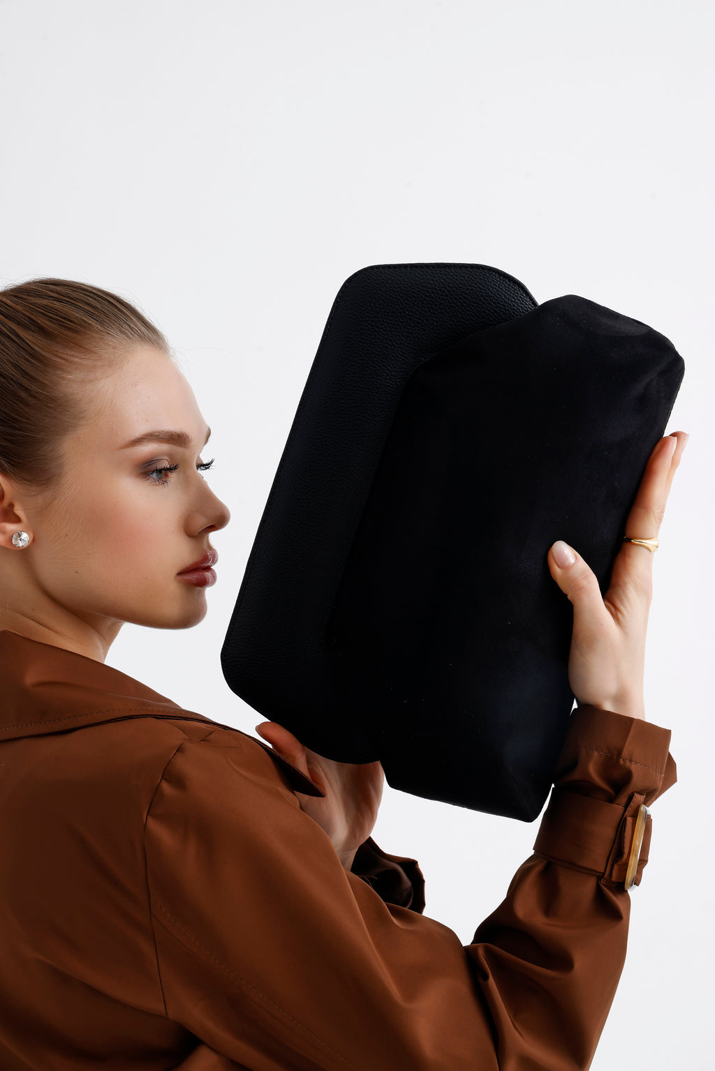 Heybes Kadın Deri Detaylı Süet Clutch El Çantası