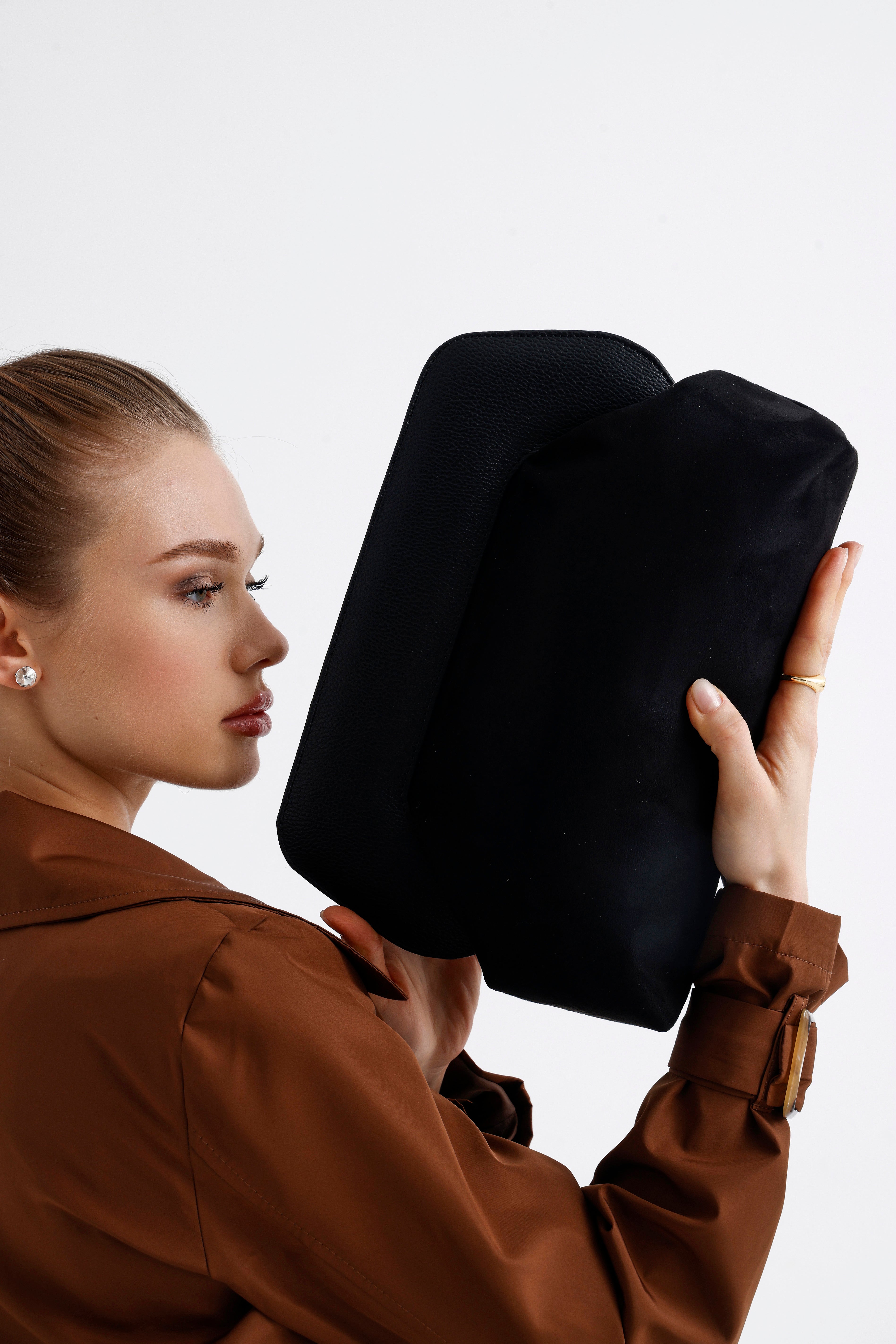 Heybes Kadın Deri Detaylı Süet Clutch El Çantası