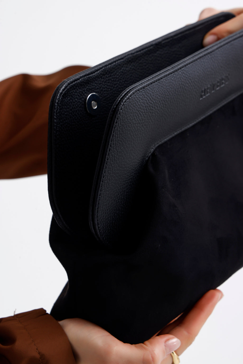 Heybes Kadın Deri Detaylı Süet Clutch El Çantası