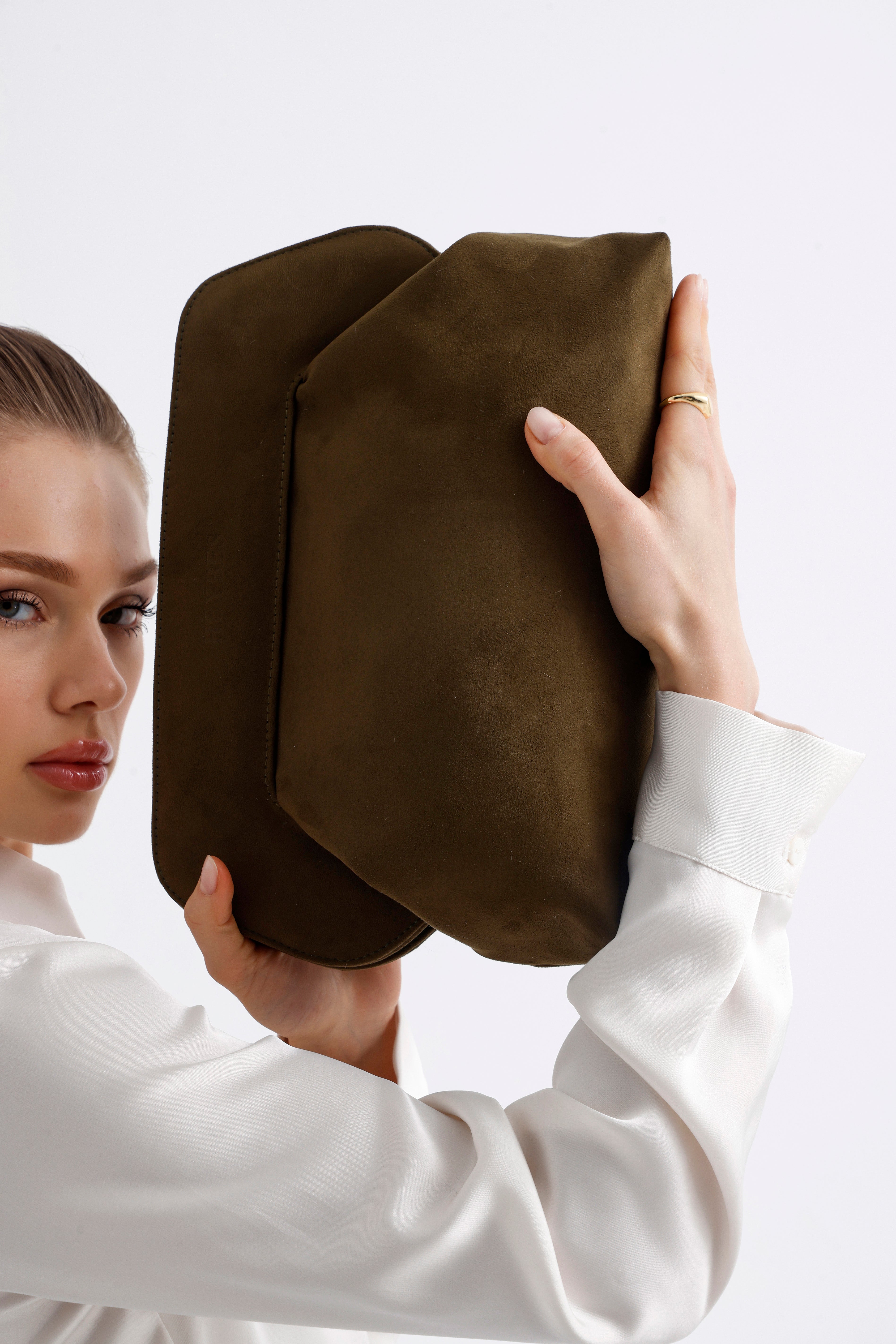 Heybes Kadın Deri Detaylı Süet Clutch El Çantası